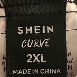 SHEIN Curve 2XL Black and White Label